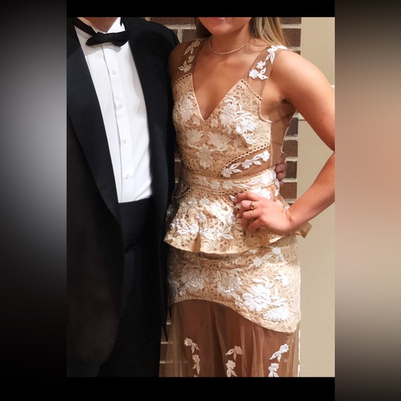 For love and lemons maxi dress - Picture 9 of 9